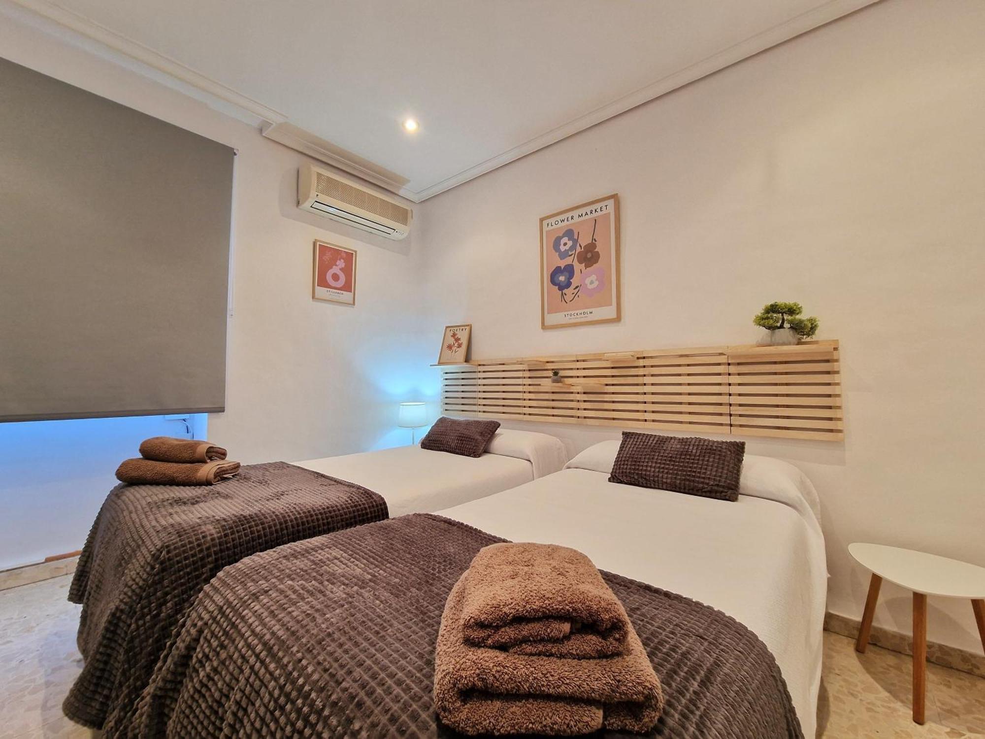 Apartamento Polvora, Junto Al Puente Romano Cordoba Luaran gambar
