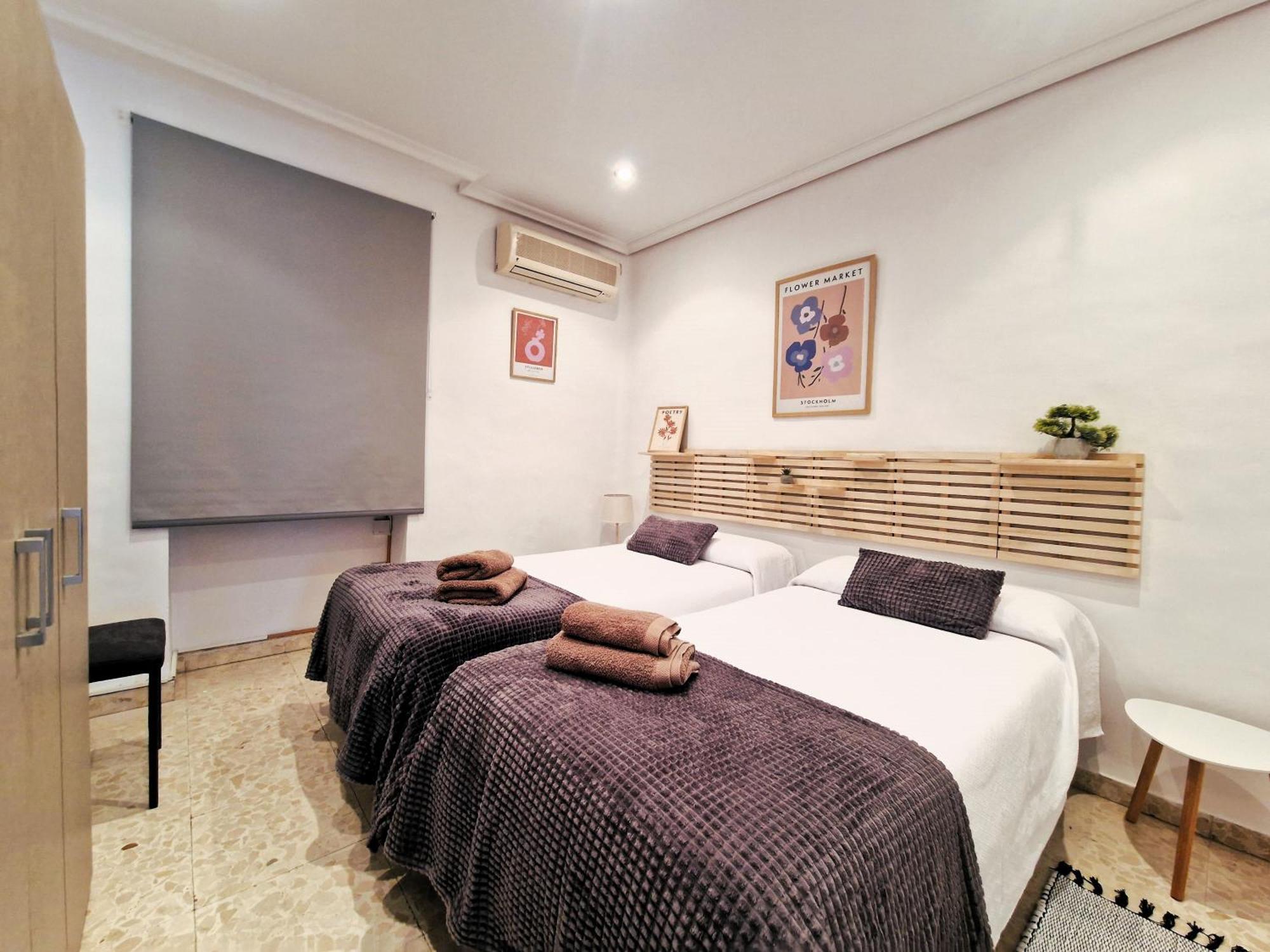 Apartamento Polvora, Junto Al Puente Romano Cordoba Luaran gambar