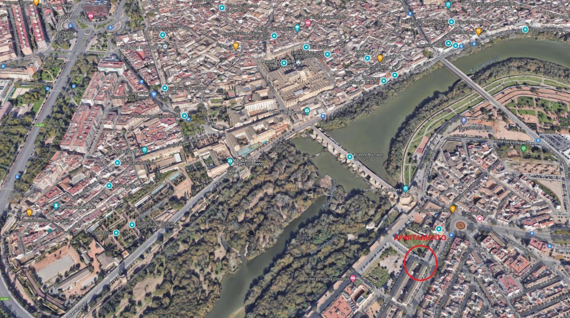 Apartamento Polvora, Junto Al Puente Romano Cordoba Luaran gambar