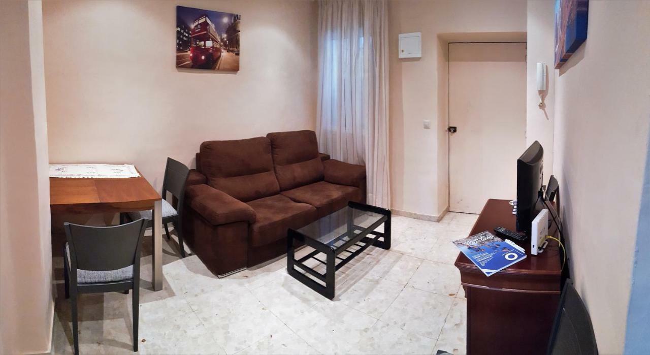 Apartamento Polvora, Junto Al Puente Romano Cordoba Luaran gambar